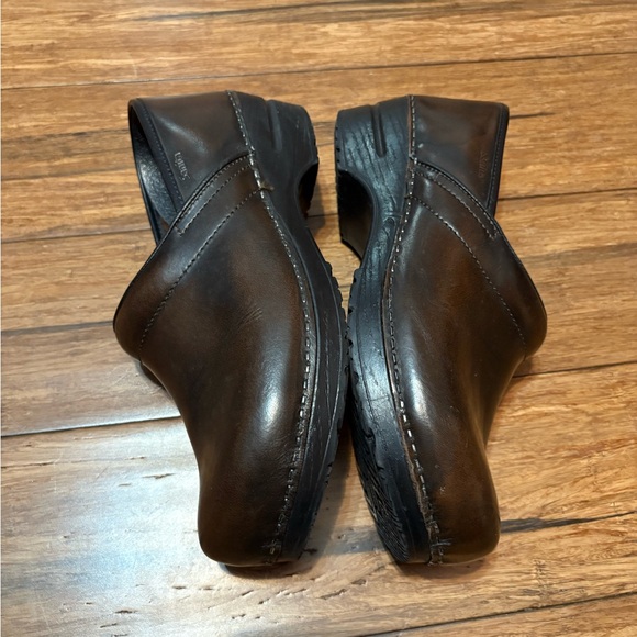 Sanita The Original Danish Clogs Women’s Shoes Brown Leather Size 42 - Picture 10 of 12